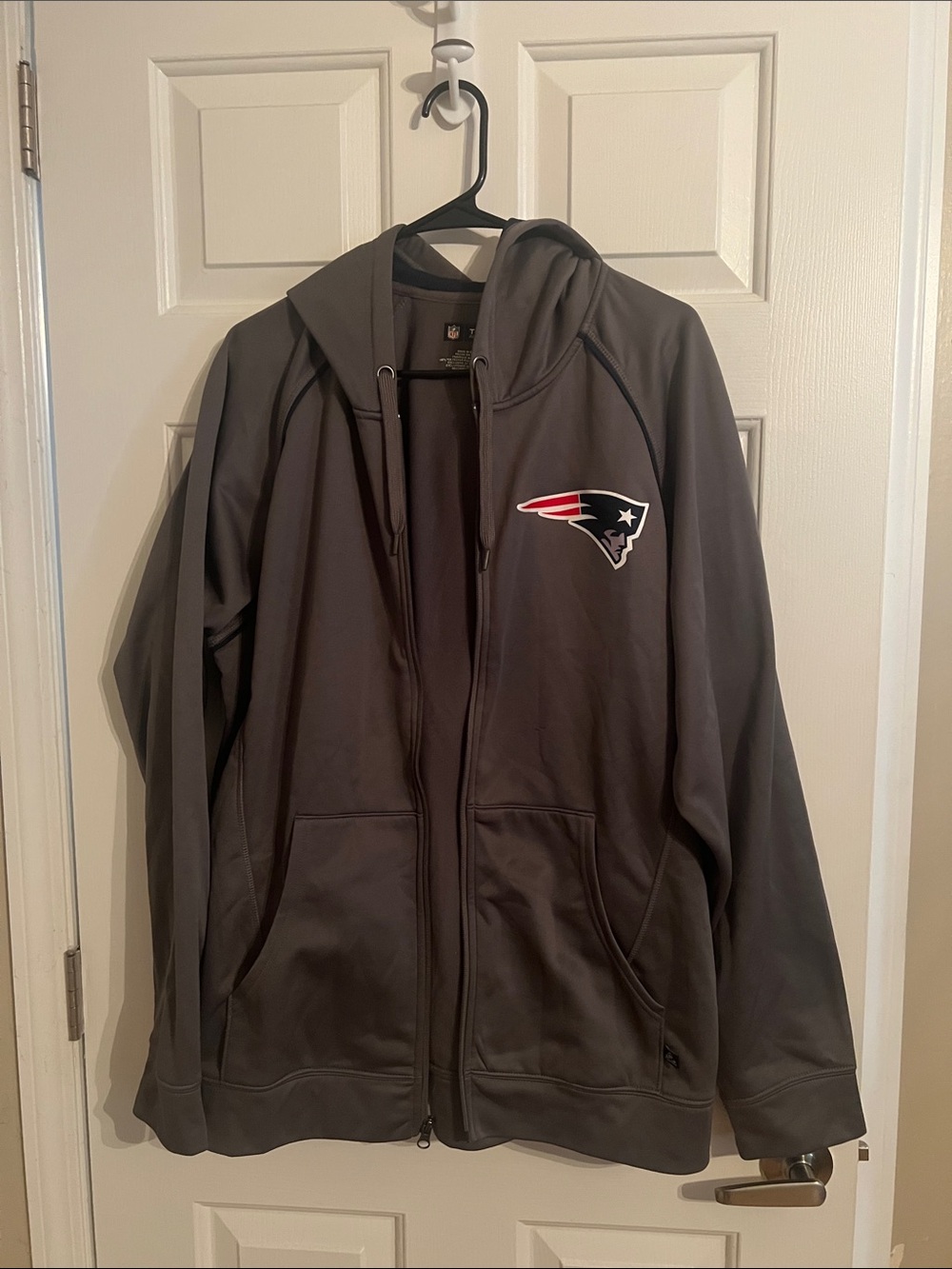 NFL Gray Full-Zip Performance Hoodie with Patriots Logo